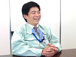 岡部長(取締役 統括本部 部長)